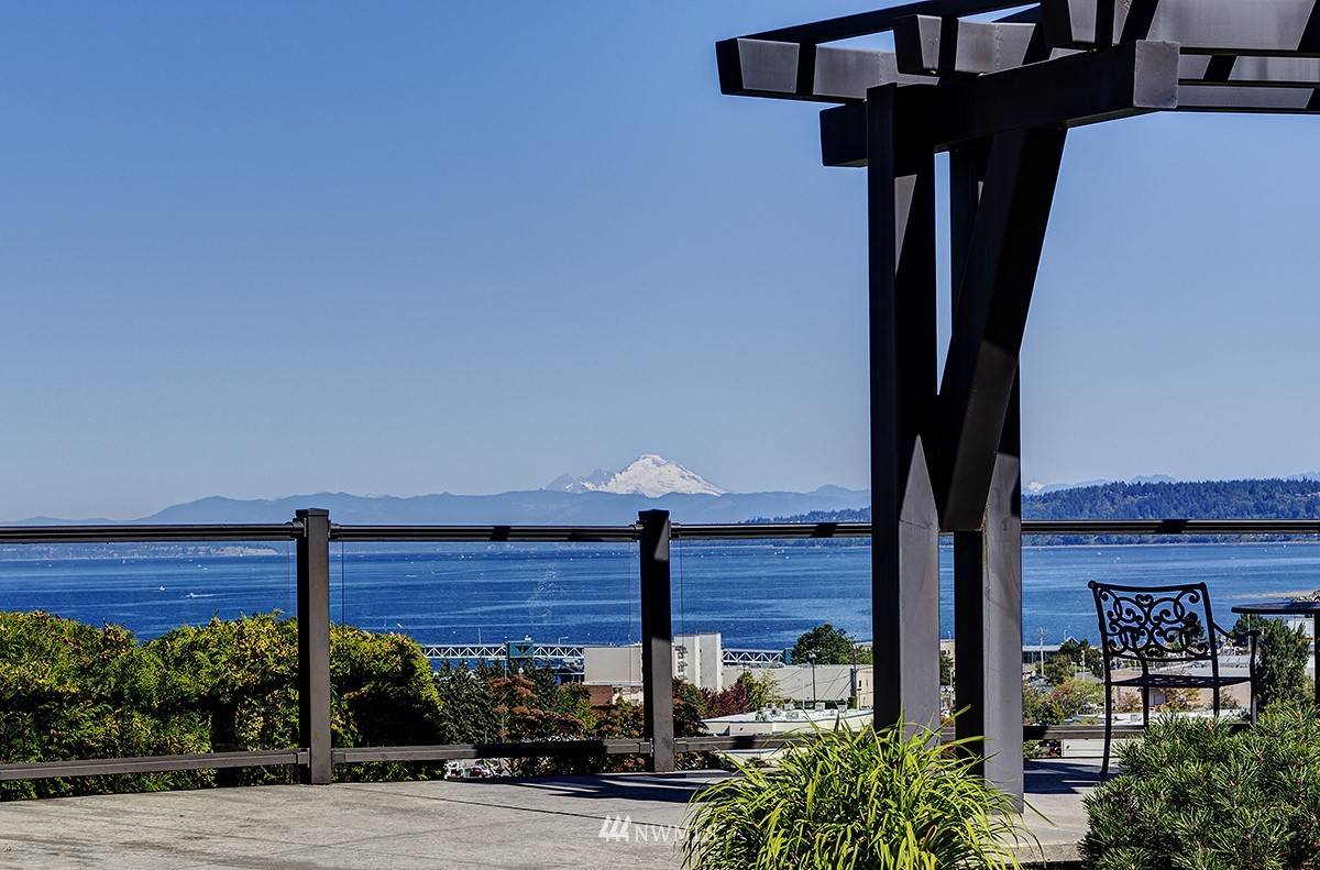 51 Pine ST #201, Edmonds, WA 98020