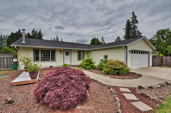 31 NE Laurel RD, Belfair, WA 98528