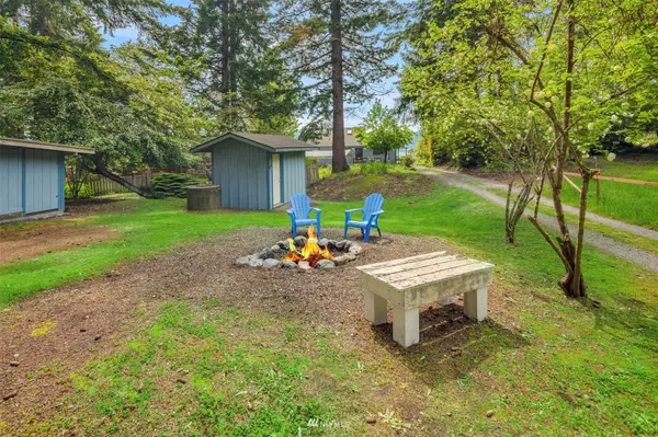 Vashon, WA 98070,23039 Raymond RD SW