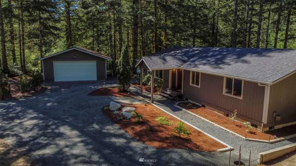 3646 SW Grotto CT, Port Orchard, WA 98367