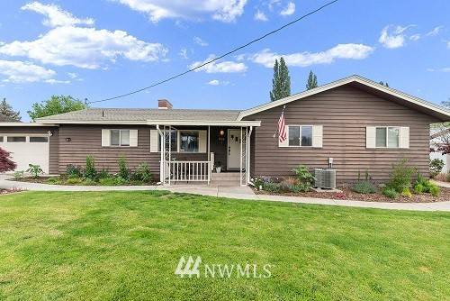 800 NW Canterbury RD, Soap Lake, WA 98851