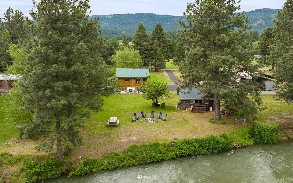 841 McDonald RD, Cle Elum, WA 98922