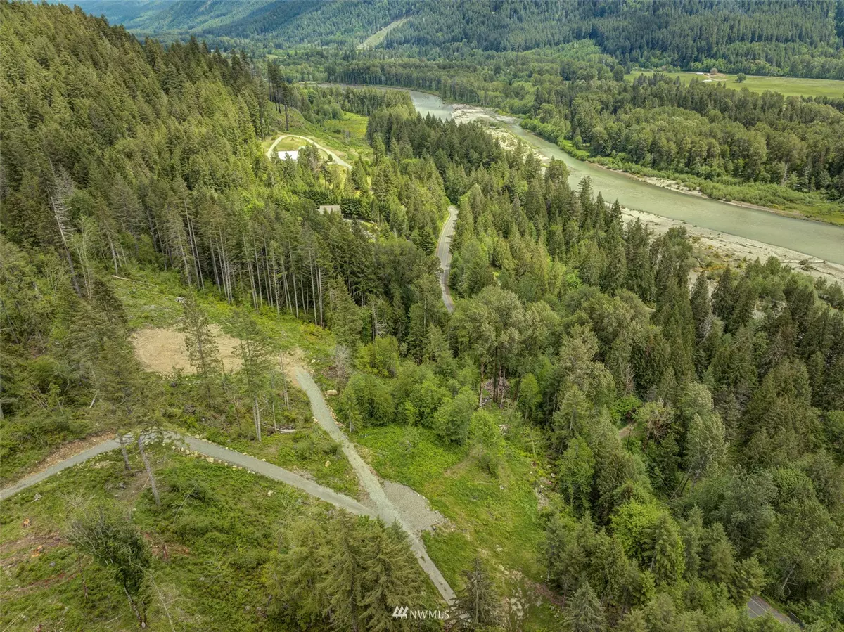 White Pass, WA 98377,195 E Carr RD