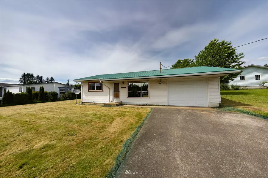 242 Sunset DR, Mossyrock, WA 98564