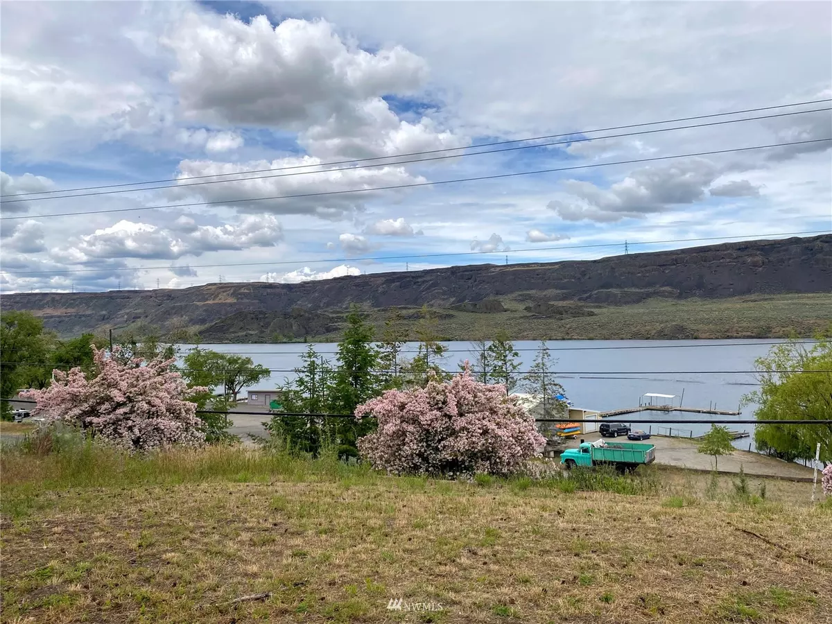 Electric City, WA 99123,424 E Coulee BLVD