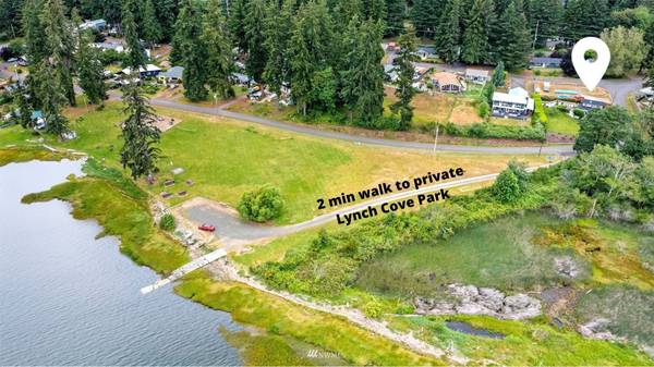 21 NE Bryan LN, Belfair, WA 98528