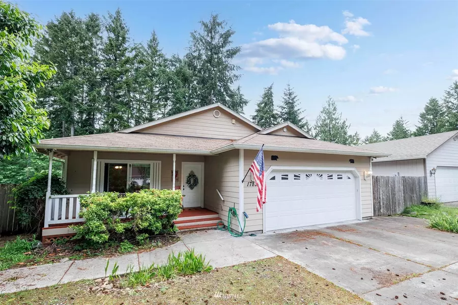 17831 E Clear Lake BLVD SE, Yelm, WA 98597