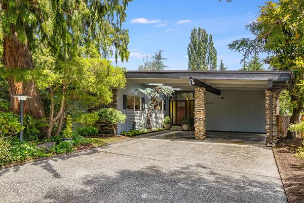 10004 43rd PL NE, Seattle, WA 98125