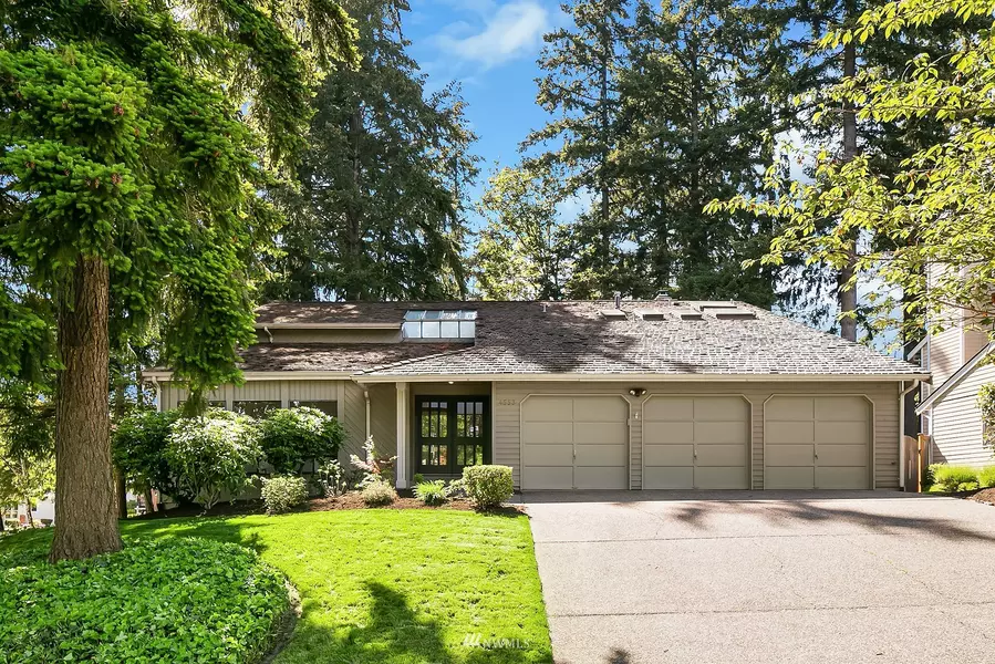 4553 169th AVE SE, Bellevue, WA 98006