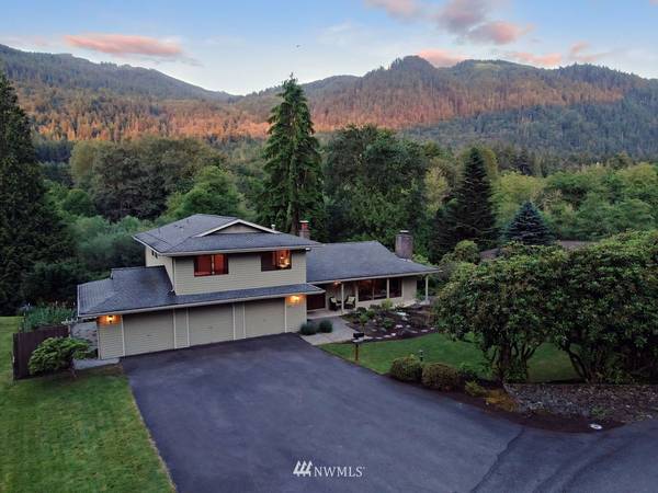 1650 Brookside DR SE, Issaquah, WA 98027