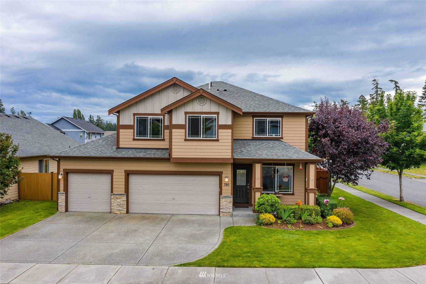 780 NW Lateen ST, Oak Harbor, WA 98277