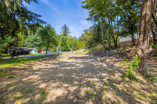 30 NE Davey Jones CT, Belfair, WA 98528