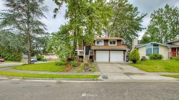 Renton, WA 98058,1517 Newport CT SE