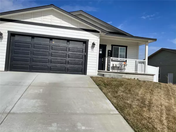 1518 W Bonneville ST, Moses Lake, WA 98837