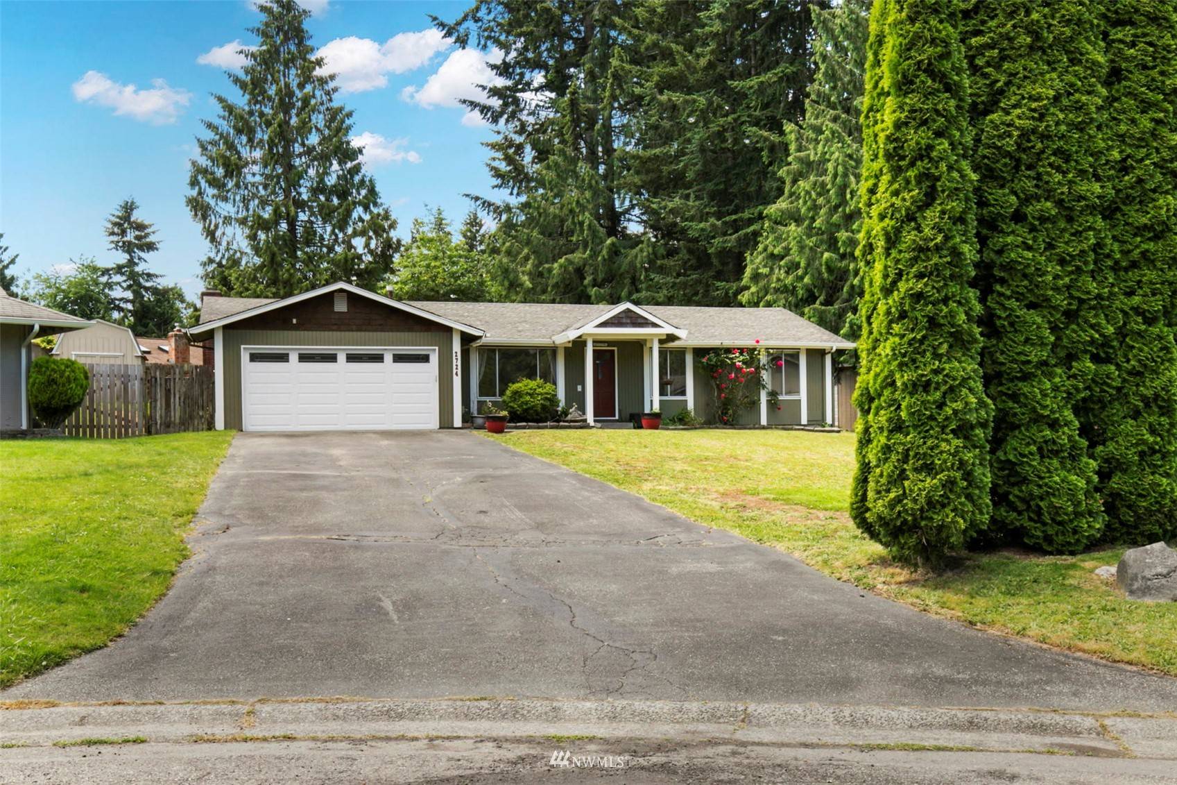 2724 Grand Fir PL, Port Orchard, WA 98736