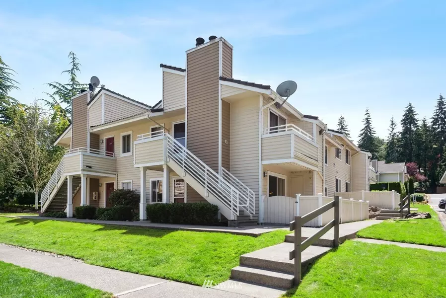 21305 52nd AVE W #A103, Mountlake Terrace, WA 98043