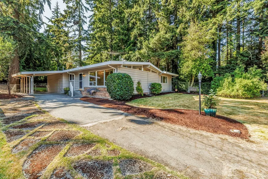 19104 61st PL W, Lynnwood, WA 98036