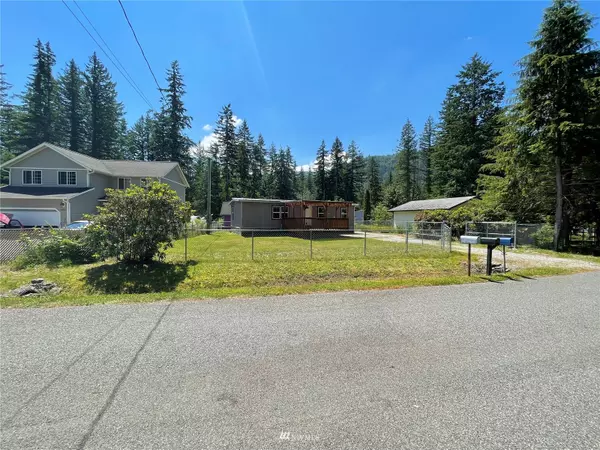 Maple Falls, WA 98266,8658 Golden Valley DR