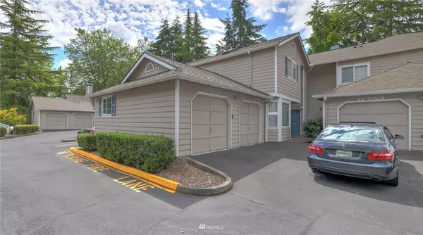 Kenmore, WA 98028,7121 NE 171st LN