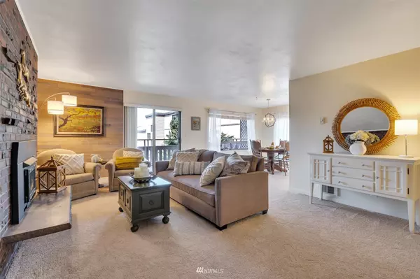 1110 5th AVE S #204, Edmonds, WA 98020