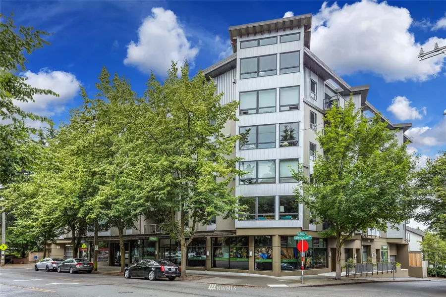 5001 California AVE SW #411, Seattle, WA 98136