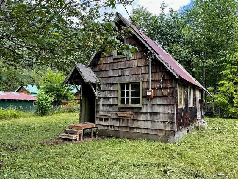 14622 681st AVE NE, Baring, WA 98224