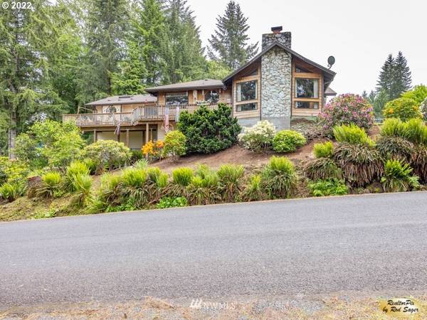 101 Island PL, Mossyrock, WA 98564