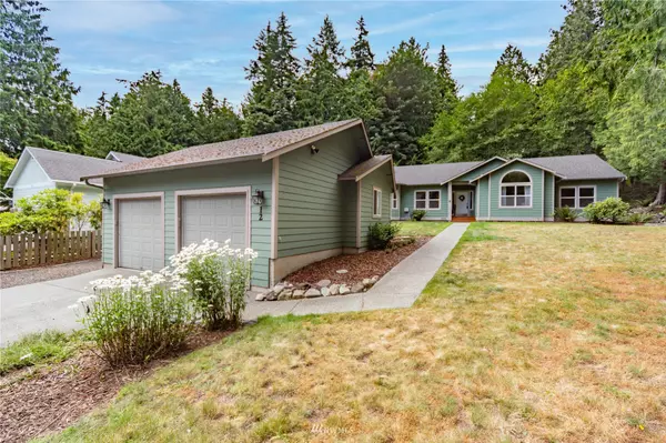 12 Machias LOOP, Port Ludlow, WA 98365