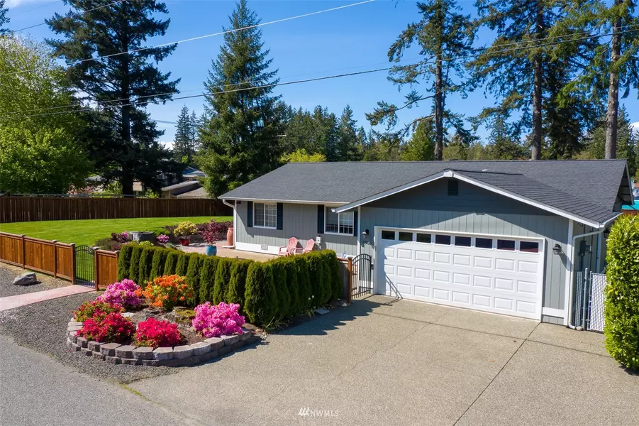 5905 SW Rhododendron DR, Port Orchard, WA 98367