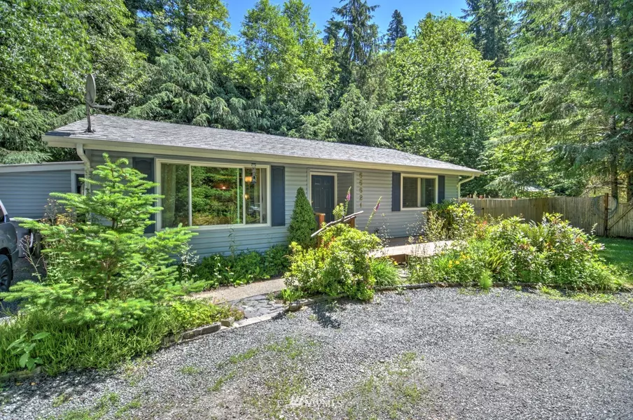 55521 315th AVE E, Ashford, WA 98304