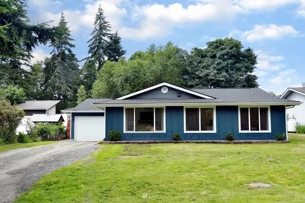 4722 Hansen DR, Clinton, WA 98236