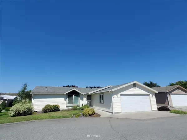 Omak, WA 98841,6 Crystal PL W