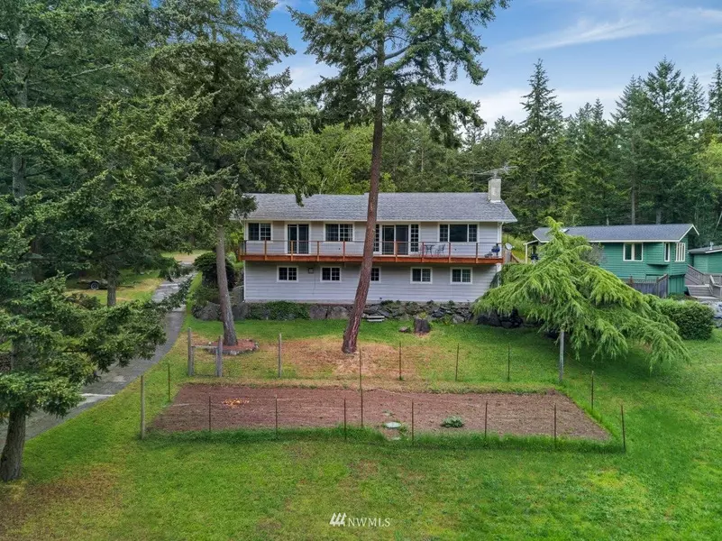 15 Olympic View DR, Friday Harbor, WA 98250