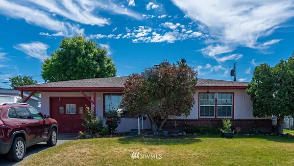 841 S Evergreen DR, Moses Lake, WA 98837