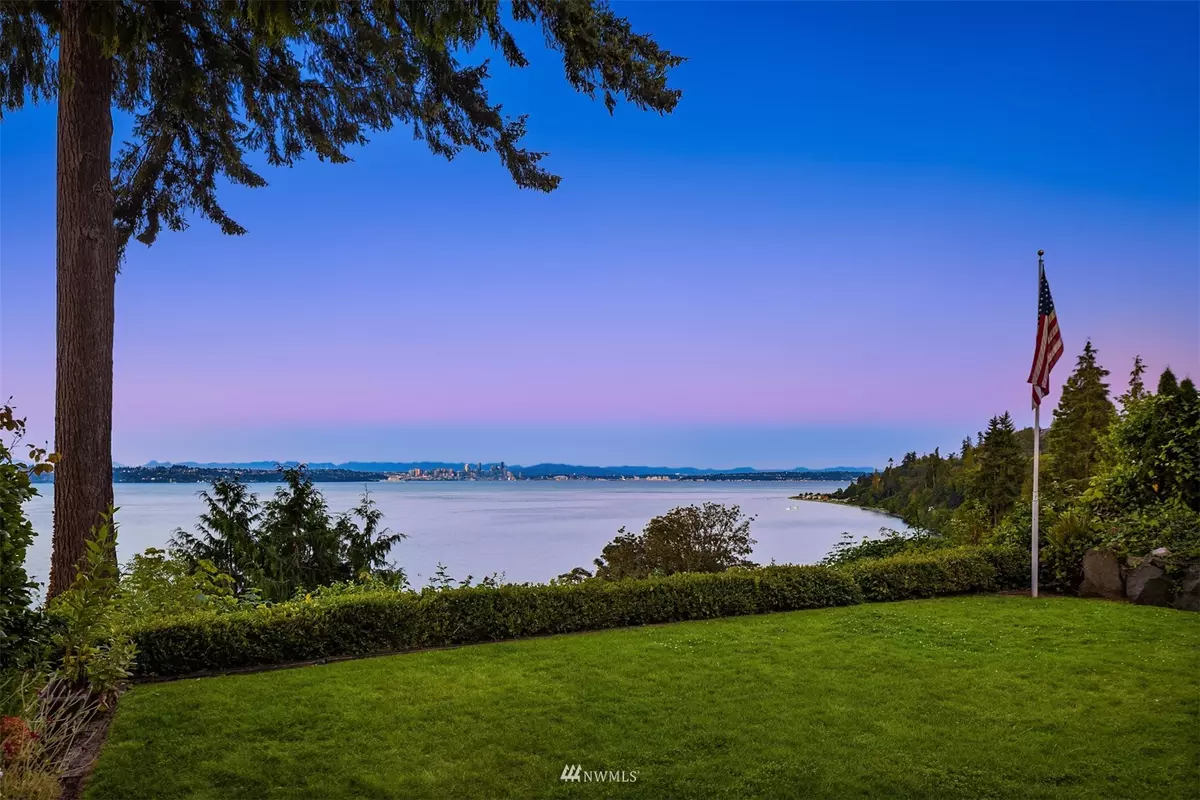 Bainbridge Island, WA 98110,8760 Grand AVE NE