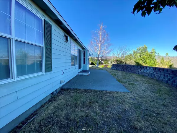 Omak, WA 98841,603 Briar LN