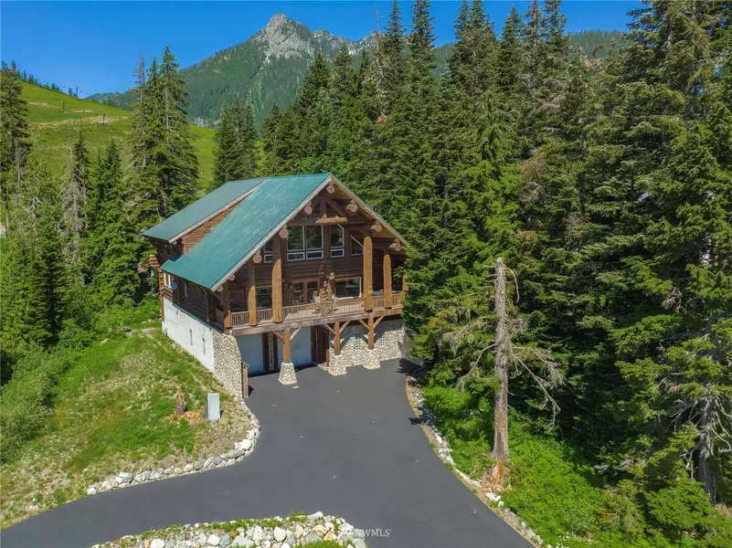 42 Guye Peak LN, Snoqualmie Pass, WA 98068