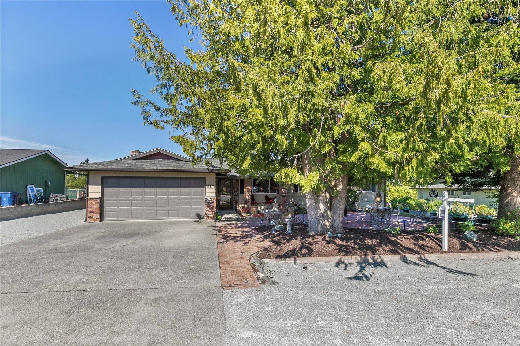211 Manito DR, Mount Vernon, WA 98273