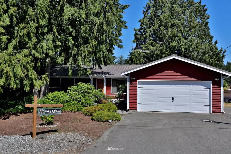 2716 Sun Vista CIR, Clinton, WA 98236