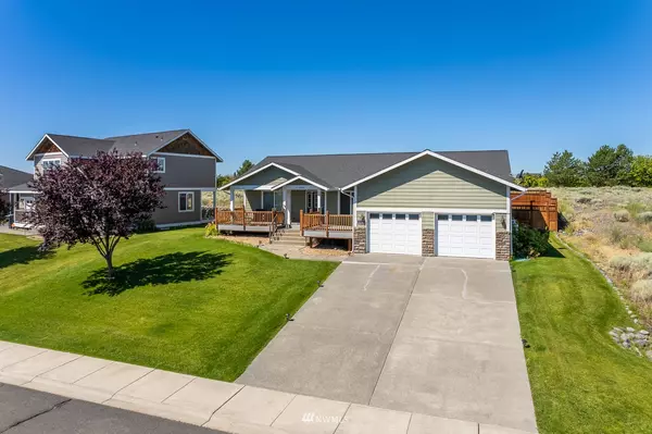 4156 Edwards DR NE, Moses Lake, WA 98837