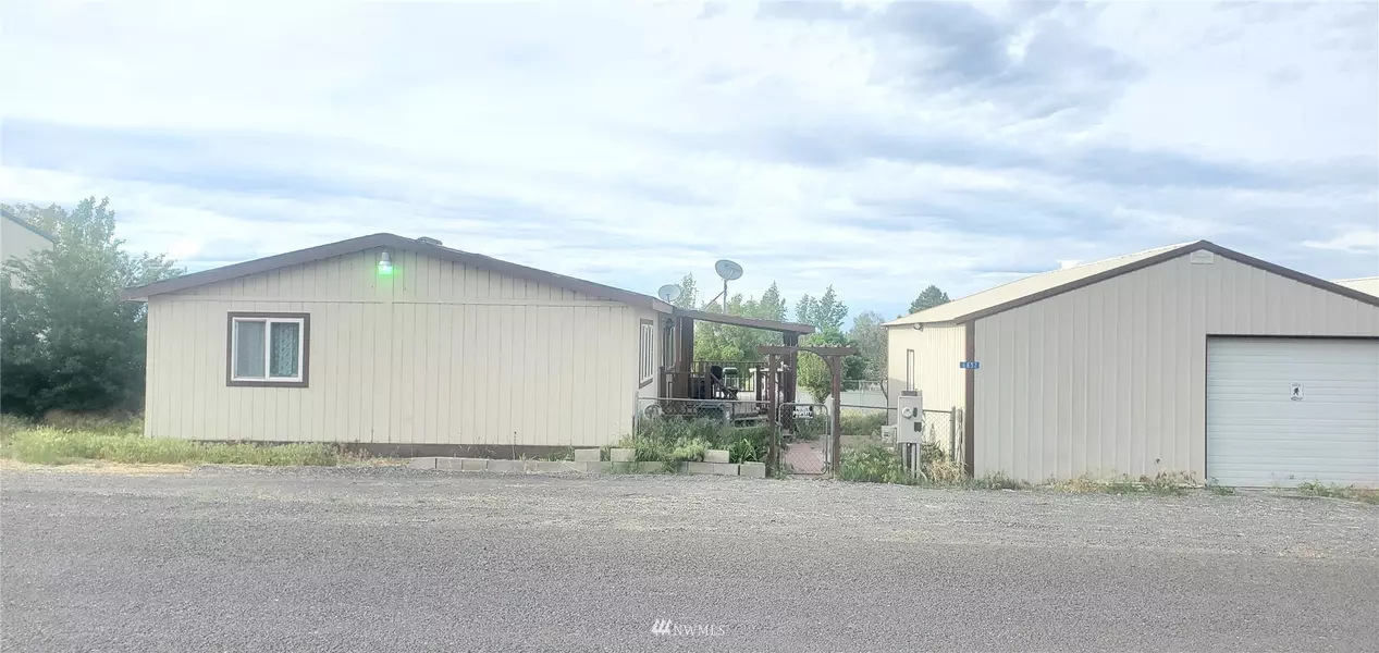 6852 Plaza ST SE, Othello, WA 99344