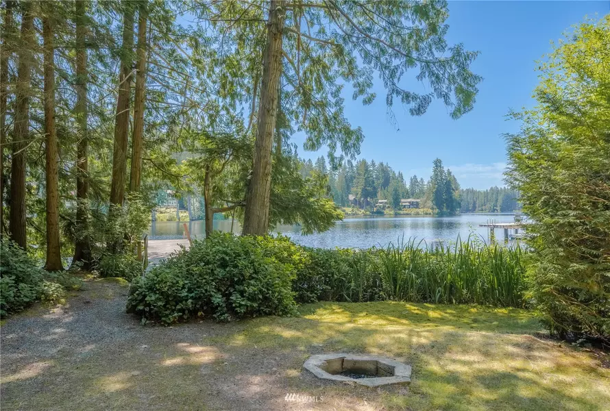 16 XX W Beaver Lake DR, Sammamish, WA 98075