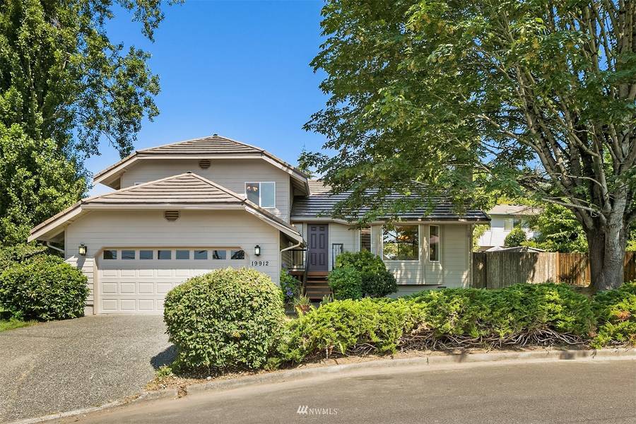 19912 104th AVE NE, Bothell, WA 98011