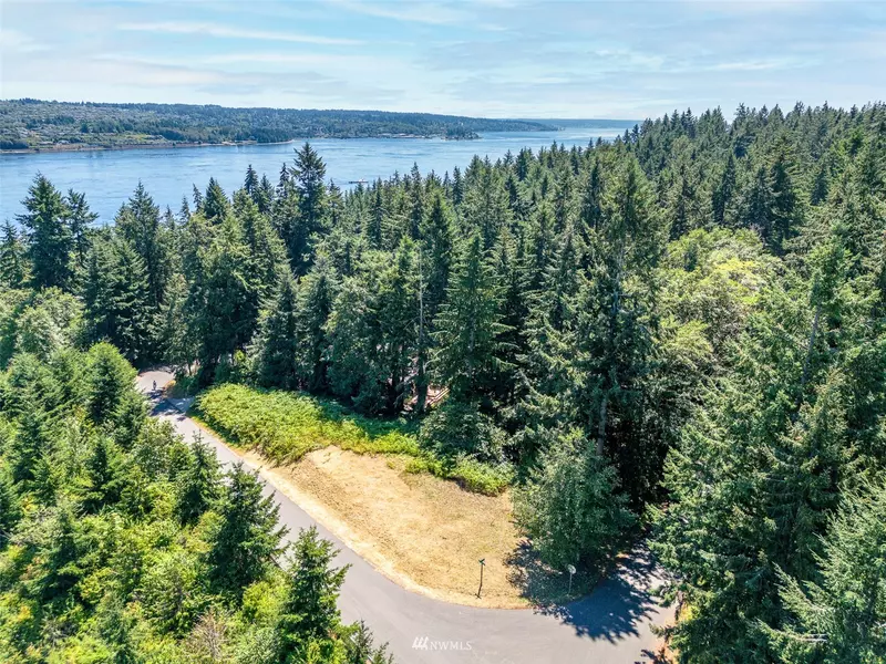 1811 Serena LN NW, Gig Harbor, WA 98335