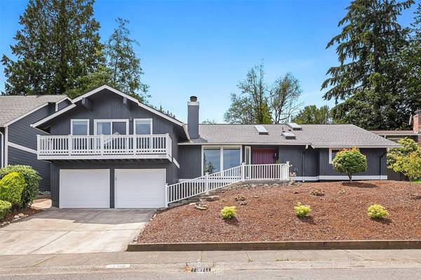 17019 SE 41ST ST, Bellevue, WA 98008