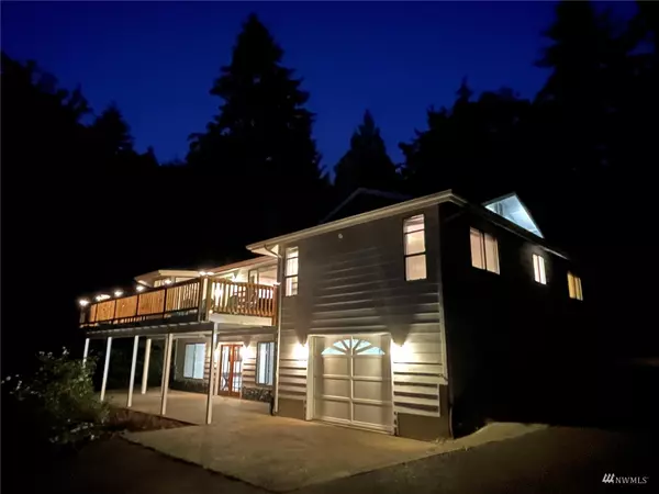 6758 SE Sedgwick RD, Port Orchard, WA 98366