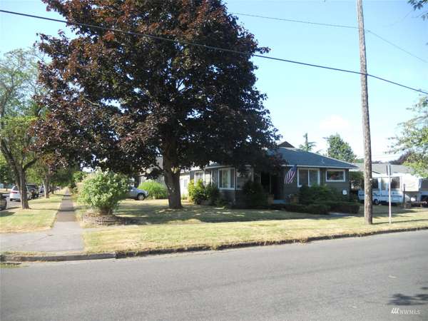 1071 19th AVE, Longview, WA 98632