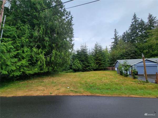 9625 Lookout DR NW, Olympia, WA 98502