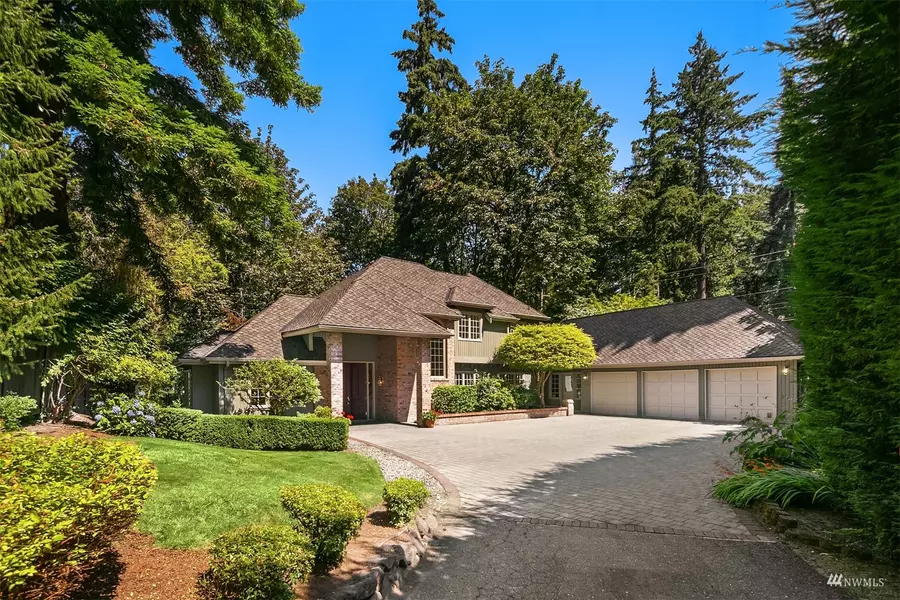 8140 Evergreen LN, Mercer Island, WA 98040