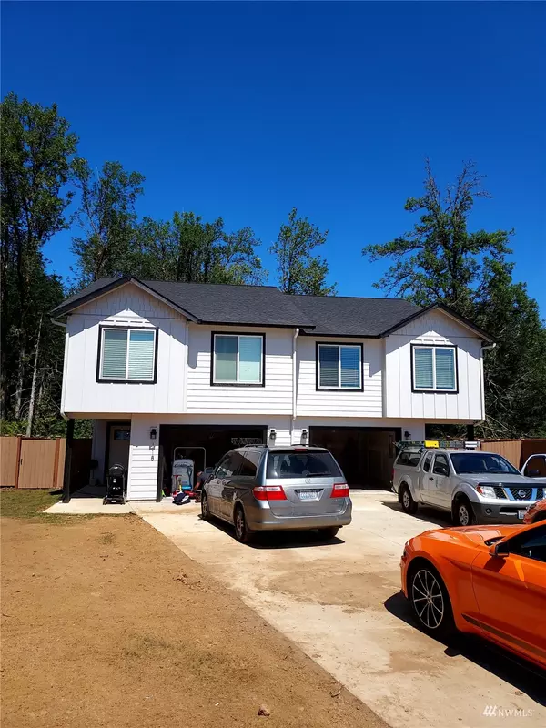 100 102 Oak ST, Winlock, WA 98596